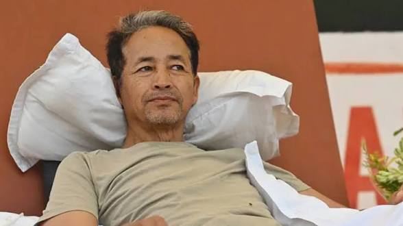 अनशनरत सामाजिक अभियन्ता सोनम वाङचुकलाई अस्पताल लगियो, जन्तर–मन्तर क्षेत्रमा सुरक्षा कडा