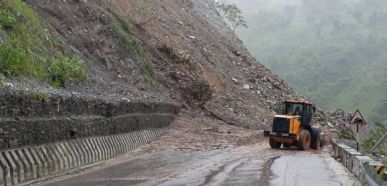 अविरल वर्षाले बाढी–पहिरोको जोखिम बढ्यो, २५ जिल्लामा सतर्कता अपनाउन आग्रह